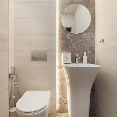 Royal Aparts Multi Apartment Lviv