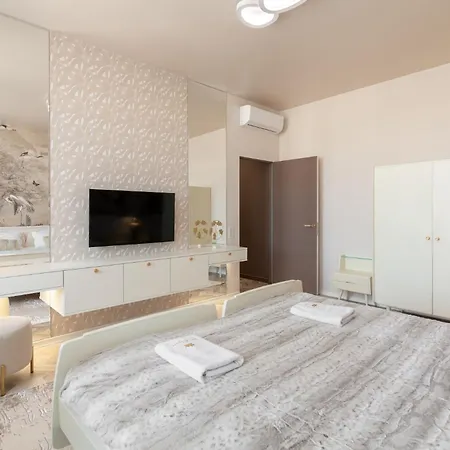 Royal Aparts Multi *